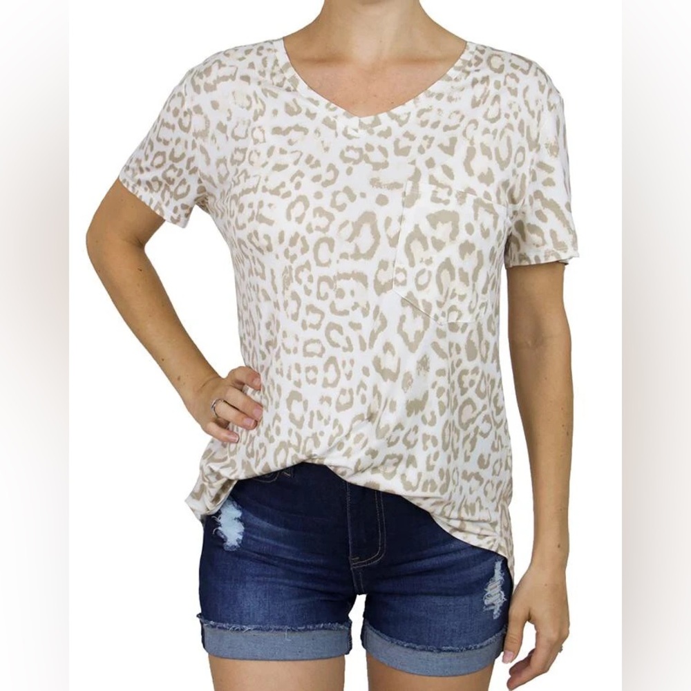 Grace and Lace perfect pocket tee